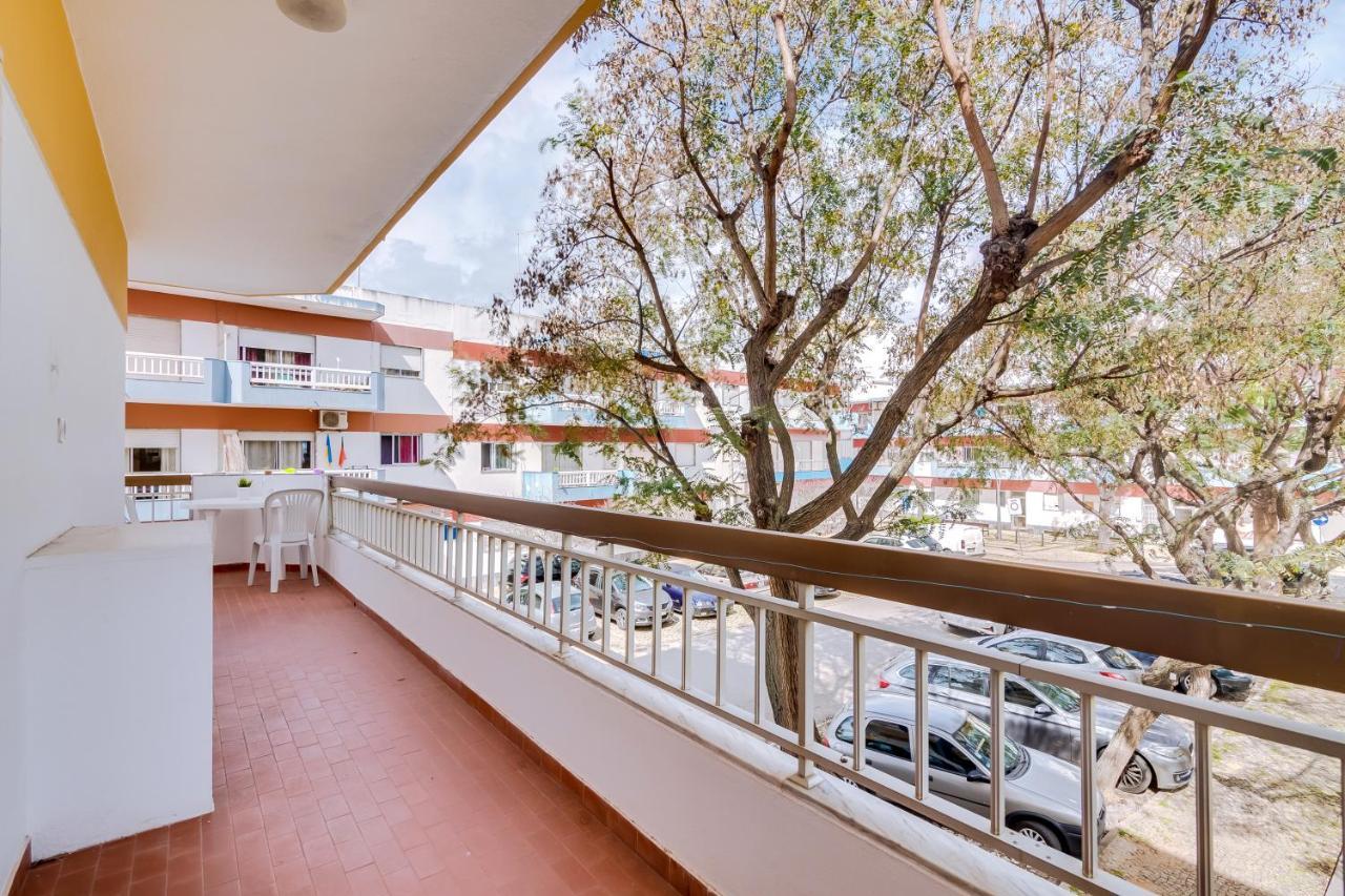 Quarteira 2Br - Near The Beach At Homesbyfc Luaran gambar